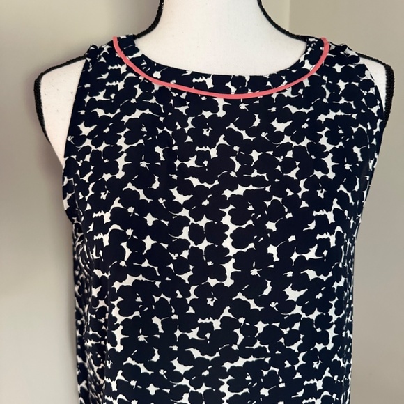 *LOFT* Navy Blue x White Sleeveless Top Size Small - Picture 2 of 7